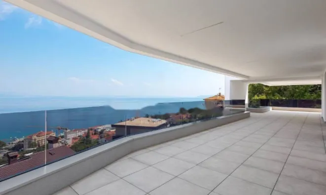 Недвижимость Четырехкомнатная квартира в центре Опатии: 9