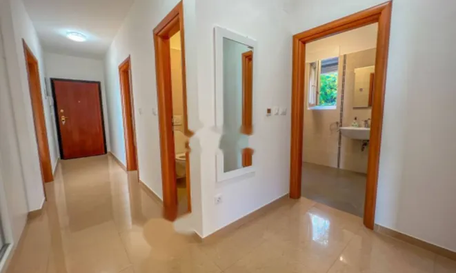 Недвижимость Трёхкомнатная квартира в Опатии: 16