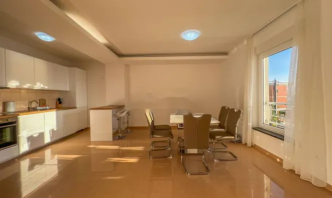 Недвижимость Трёхкомнатная квартира в Опатии: 19