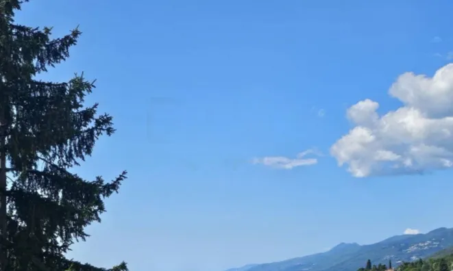 Недвижимость Четырехкомнатная квартира, Центр: 6