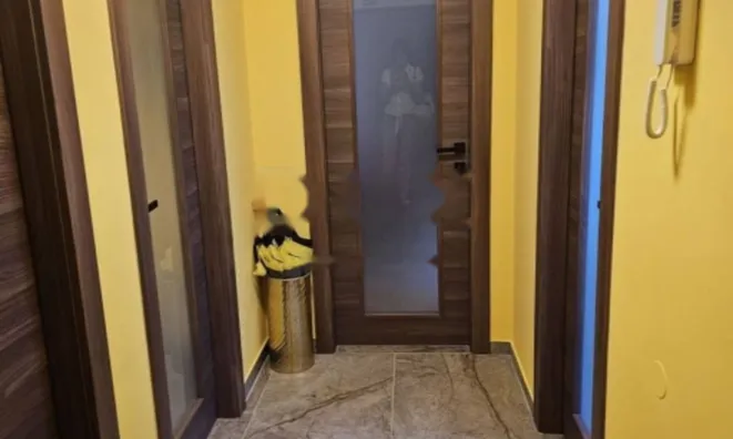 Недвижимость Четырехкомнатная квартира, Центр: 16