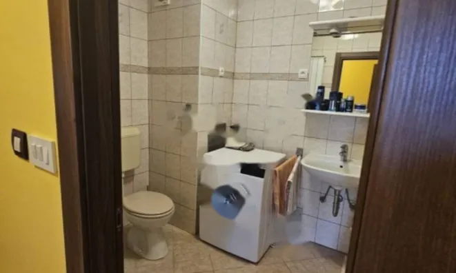 Недвижимость Четырехкомнатная квартира, Центр: 18