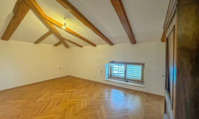 Недвижимость Четырехкомнатная квартира в Центре: 13