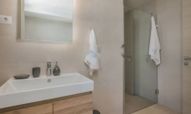 Недвижимость Семейный дом 247 м² в Центре: 23