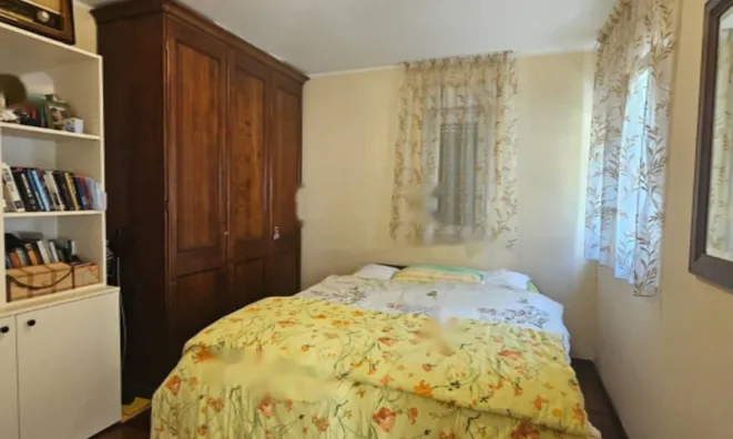 Недвижимость Трёхкомнатная квартира, Центр: 10