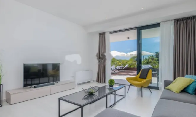 Недвижимость Новое семейное жилье в центре: 4