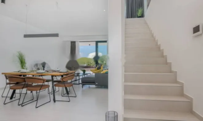 Недвижимость Новое семейное жилье в центре: 8