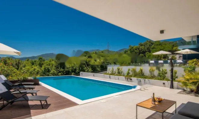 Недвижимость Новое семейное жилье в центре: 16