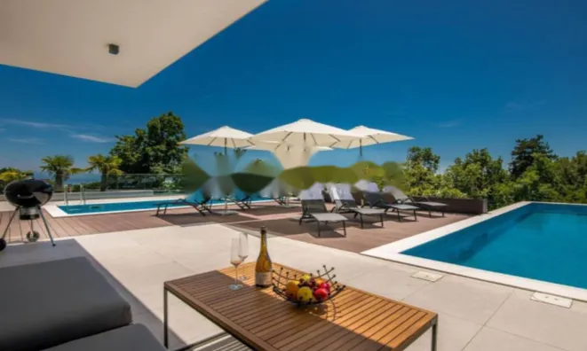 Недвижимость Новое семейное жилье в центре: 17