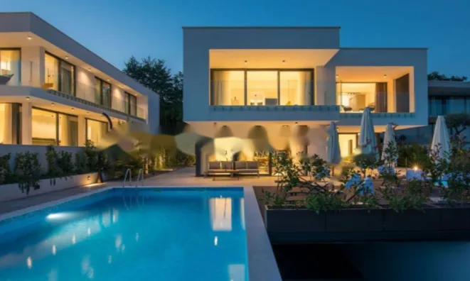 Недвижимость Новое семейное жилье в центре: 23