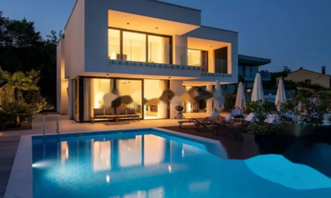 Недвижимость Новое семейное жилье в центре: 24