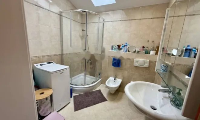 Недвижимость Трехкомнатная квартира центр: 10