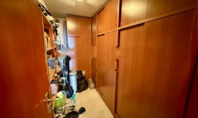 Недвижимость Трехкомнатная квартира центр: 12