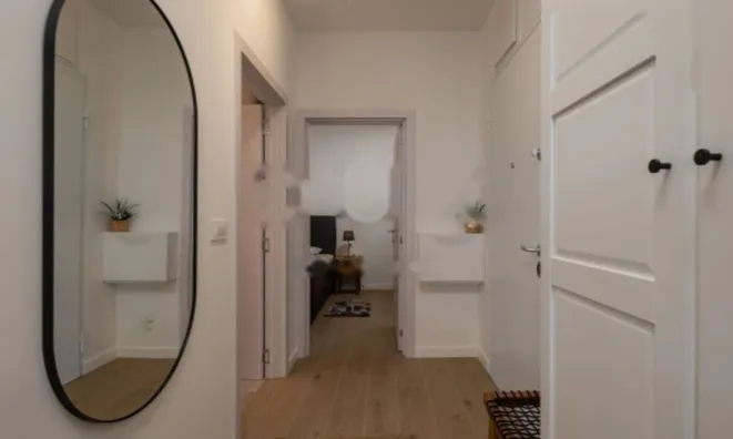 Недвижимость Двухкомнатная квартира в центре: 14