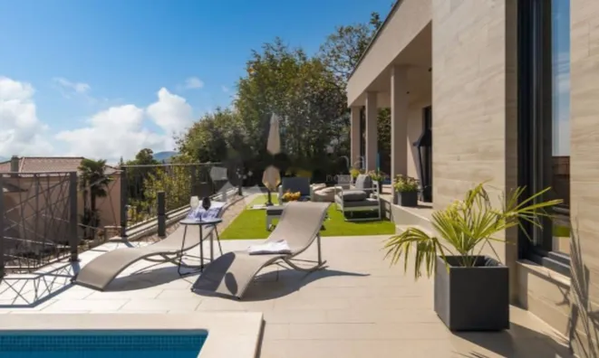 Недвижимость Современная Вилла в Опатии: 3