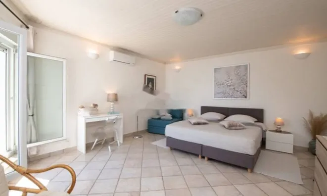 Недвижимость Четырехкомнатная квартира в центре Опатии: 9