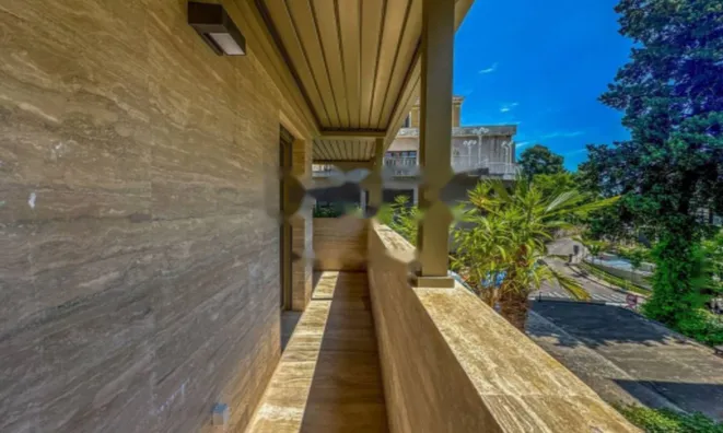 Недвижимость Трехкомнатная квартира в Опатии: 11