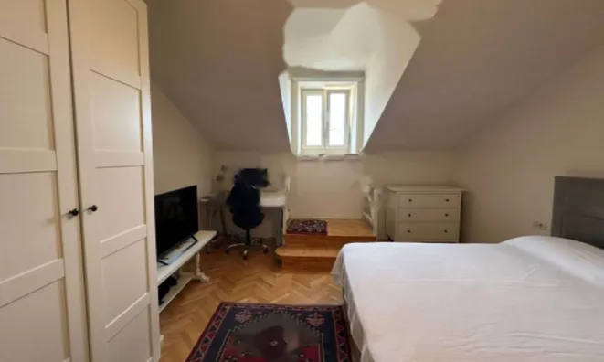 Недвижимость Четырехкомнатная квартира в Центре: 10