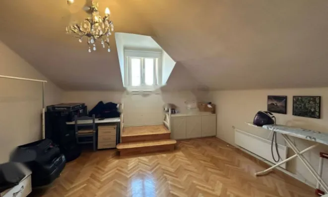 Недвижимость Четырехкомнатная квартира в Центре: 11