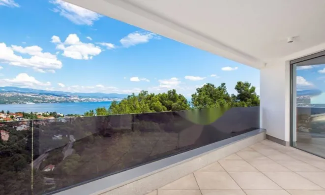 Недвижимость Четырехкомнатная квартира в Центре, Опатия: 9