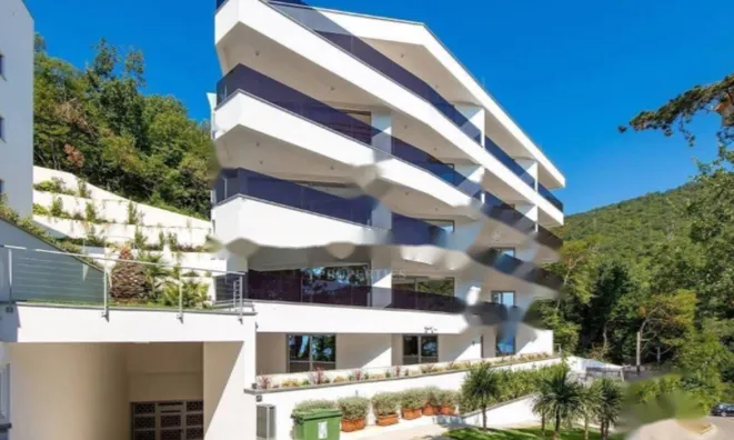 Недвижимость Четырехкомнатная квартира в Центре, Опатия: 16