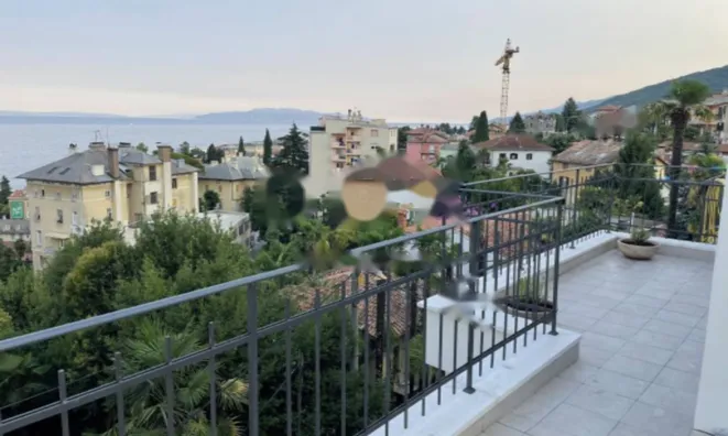 Недвижимость Четырёхкомнатная квартира в центре Опатии: 9