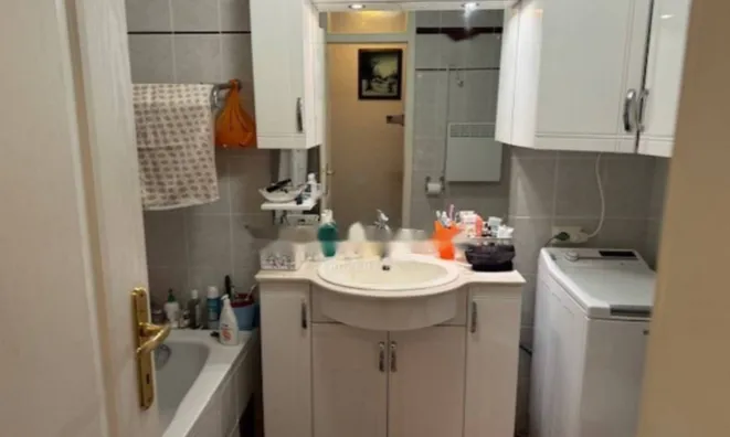 Недвижимость Трехкомнатная квартира, Центр: 13