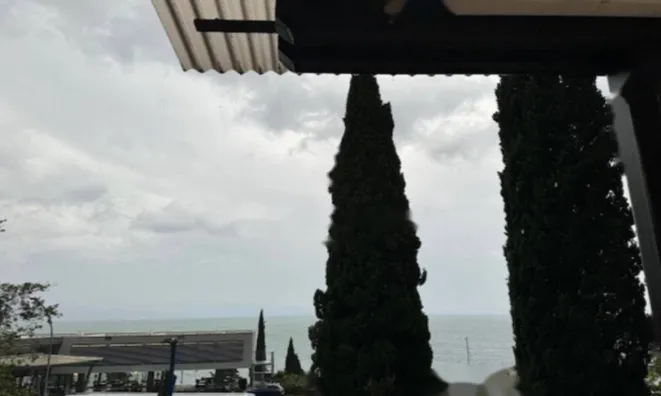 Недвижимость Трехкомнатная квартира, Центр: 15