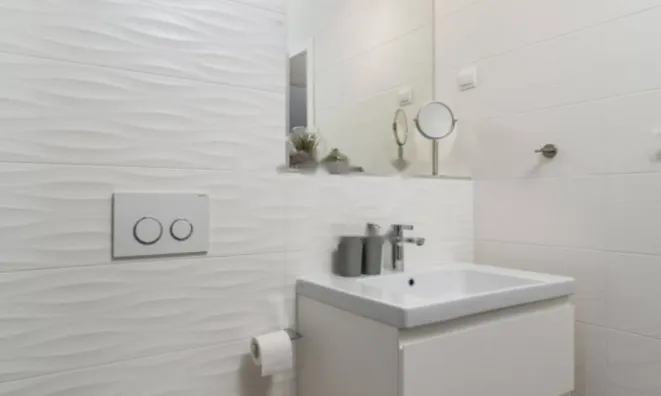 Недвижимость Трехкомнатная квартира в центре: 21