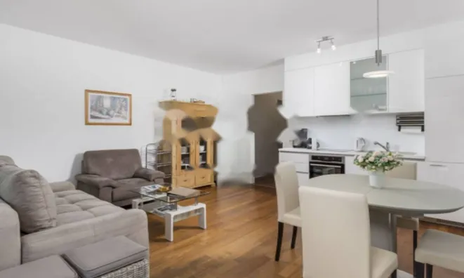 Недвижимость Трехкомнатная квартира Центр: 10