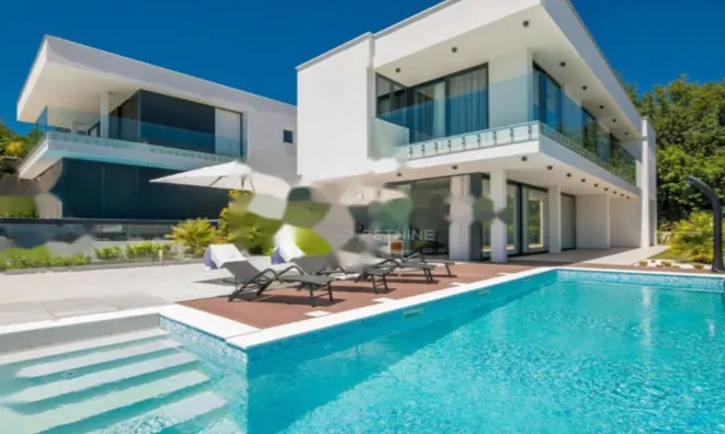 Недвижимость Новое жилье в центре Опатии: 1