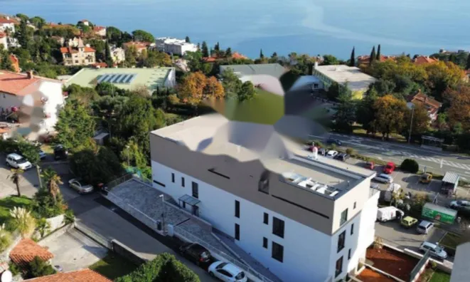 Недвижимость Четырёхкомнатная квартира, Опатия: 5