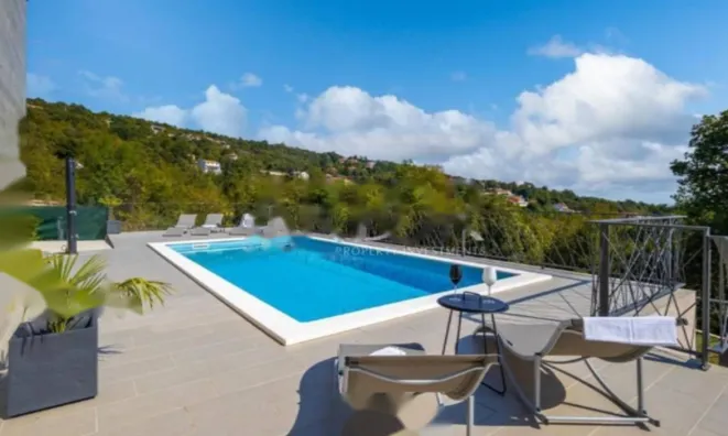 Недвижимость Семейный дом, Центр Опатии: 1