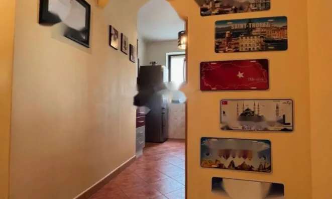 Недвижимость Четырехкомнатная квартира Центр: 9