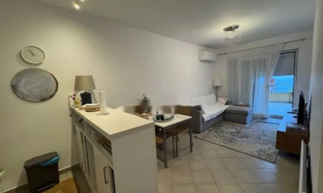 Недвижимость Двухкомнатная квартира в центре: 6