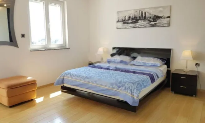 Недвижимость Четырехкомнатная квартира в центре Опатии: 9