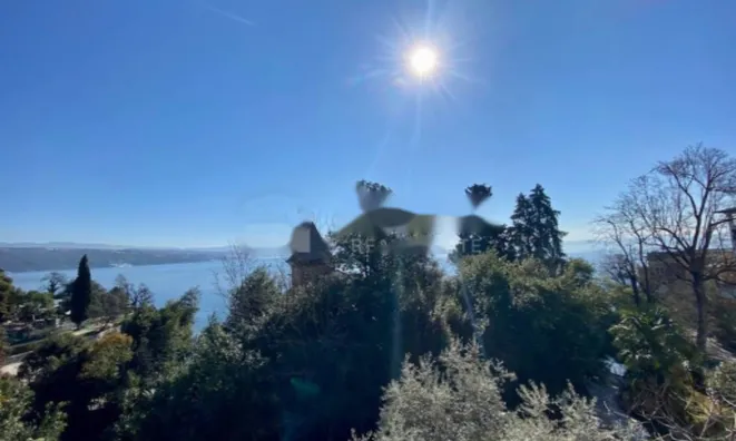 Недвижимость Трёхкомнатная квартира, центр: 6