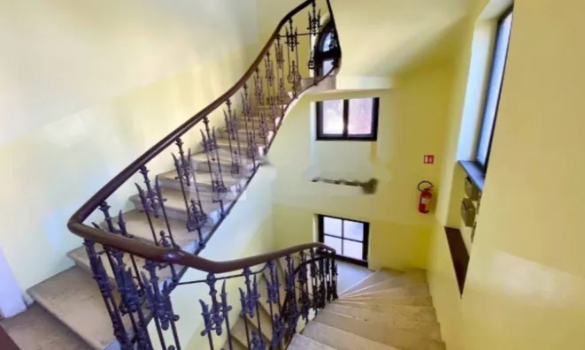 Недвижимость Трёхкомнатная квартира, центр: 10