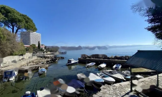 Недвижимость Трёхкомнатная квартира, центр: 12