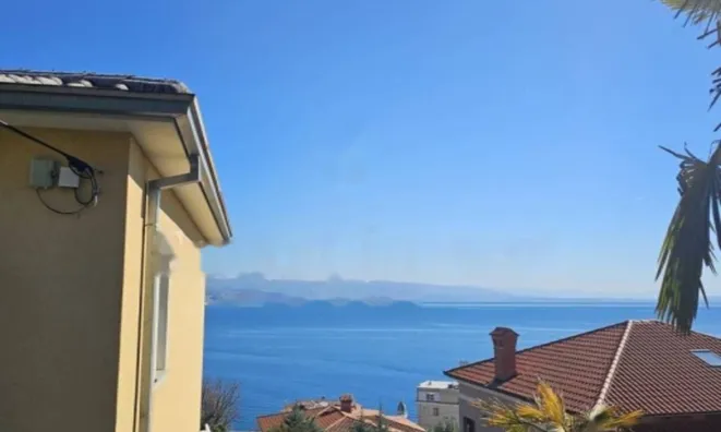 Недвижимость Четырехкомнатная квартира в Центре: 4