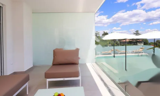 Недвижимость Трехкомнатный Квартира Центр: 6