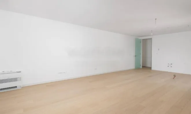 Недвижимость Трёхкомнатная квартира, Центр: 13