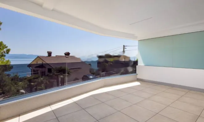 Недвижимость Трёхкомнатная квартира, Центр: 17