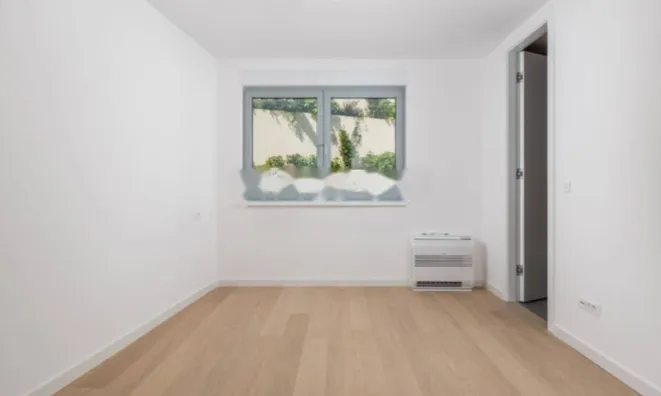 Недвижимость Трёхкомнатная квартира, Центр: 20