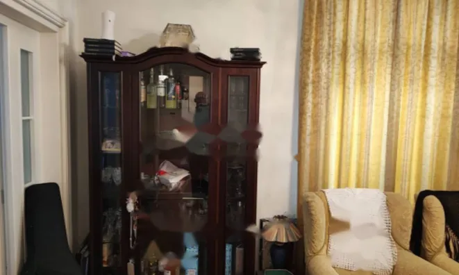 Недвижимость Трехкомнатная квартира Центр: 4