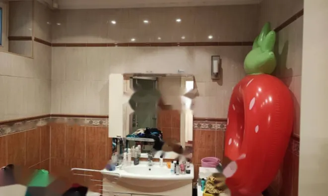 Недвижимость Трехкомнатная квартира Центр: 11