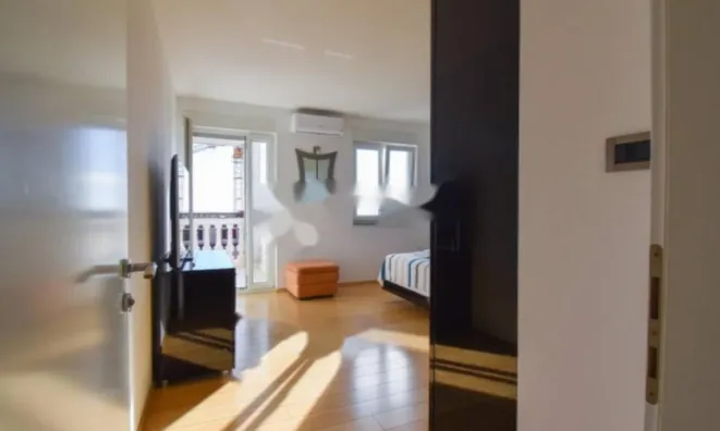 Недвижимость Четырехкомнатная квартира в Центре Опатии: 5