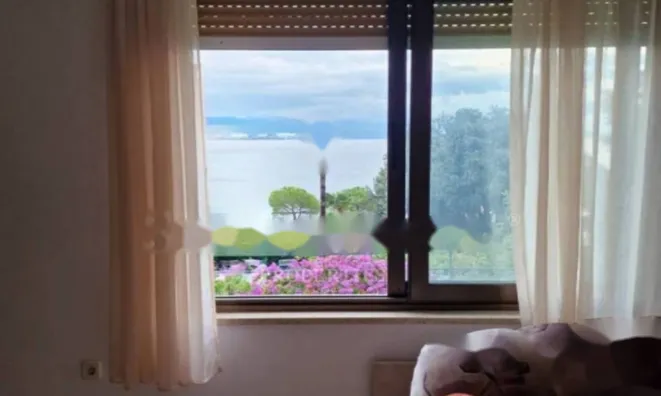 Недвижимость Двухкомнатная квартира в центре: 2