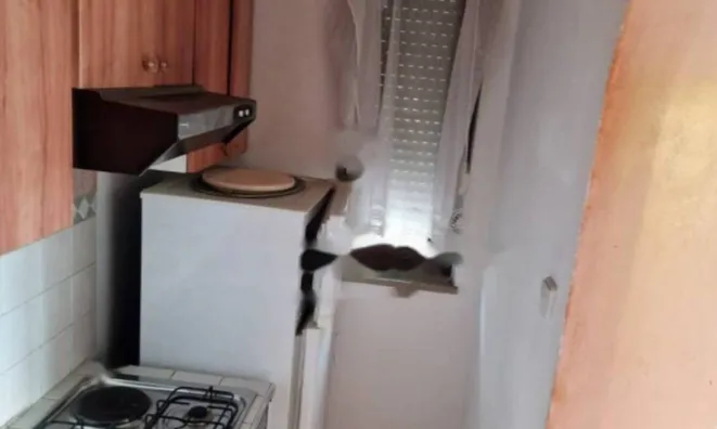 Недвижимость Двухкомнатная квартира в центре: 9