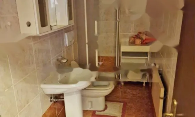 Недвижимость Двухкомнатная квартира в центре: 12